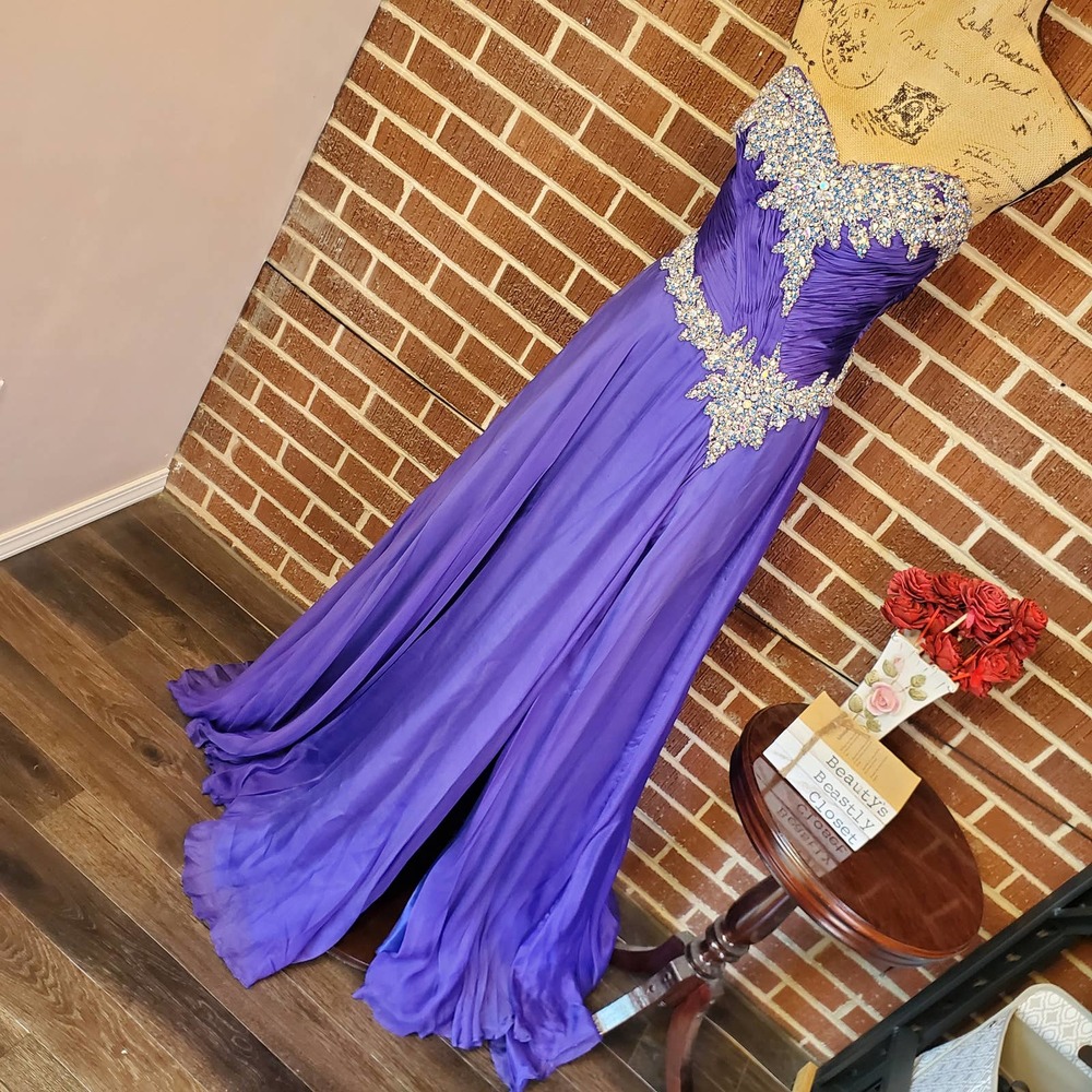 Mac Duggal Purple Strapless Prom Dress